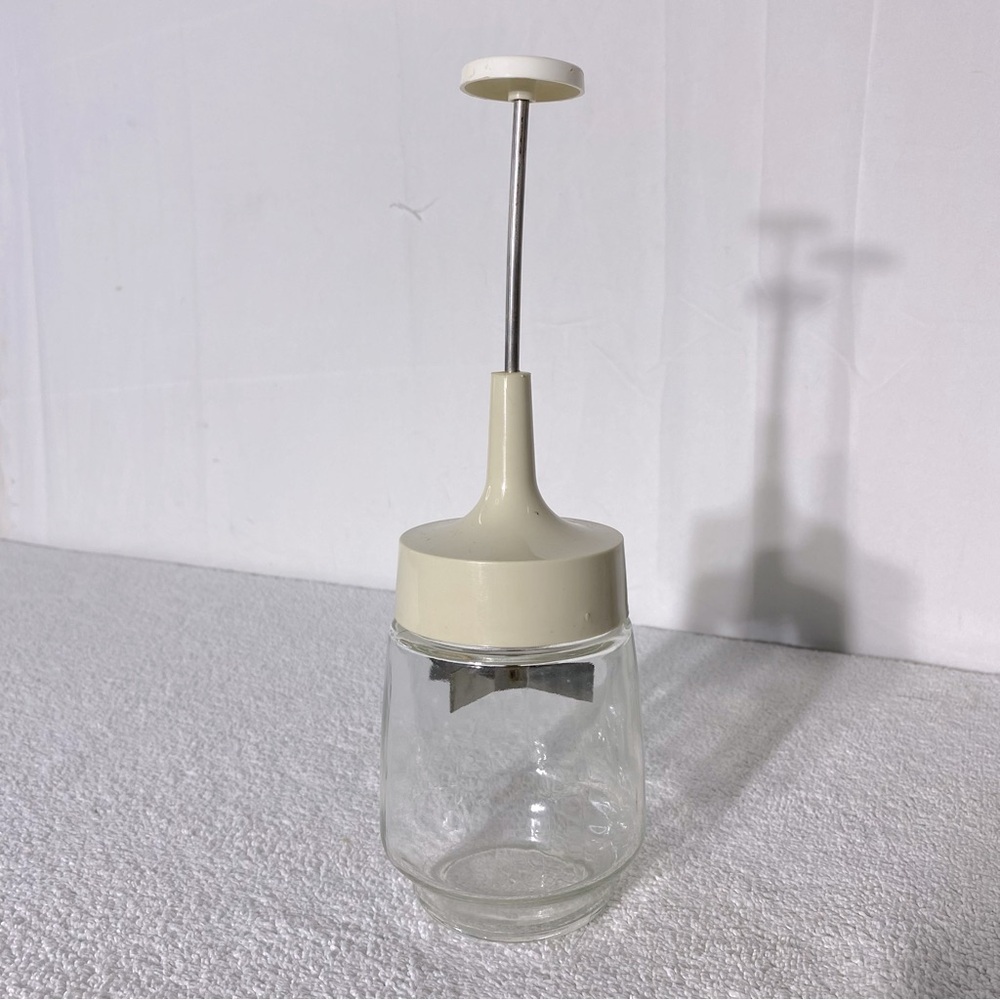 Vintage MCM Gemco Manual Spring Loaded Food Chopper